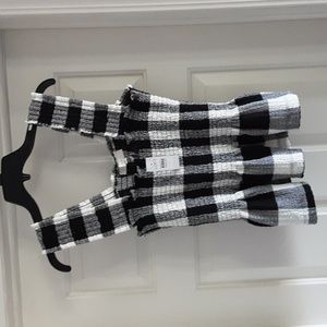 Black and white tank top